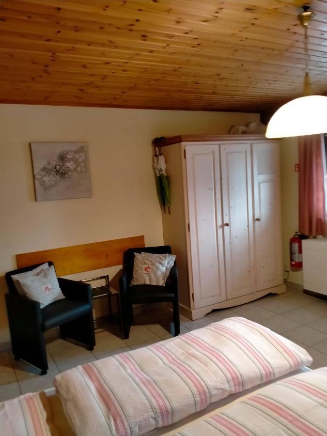 Gasthof Lederhose Diepenbeek Exteriör bild