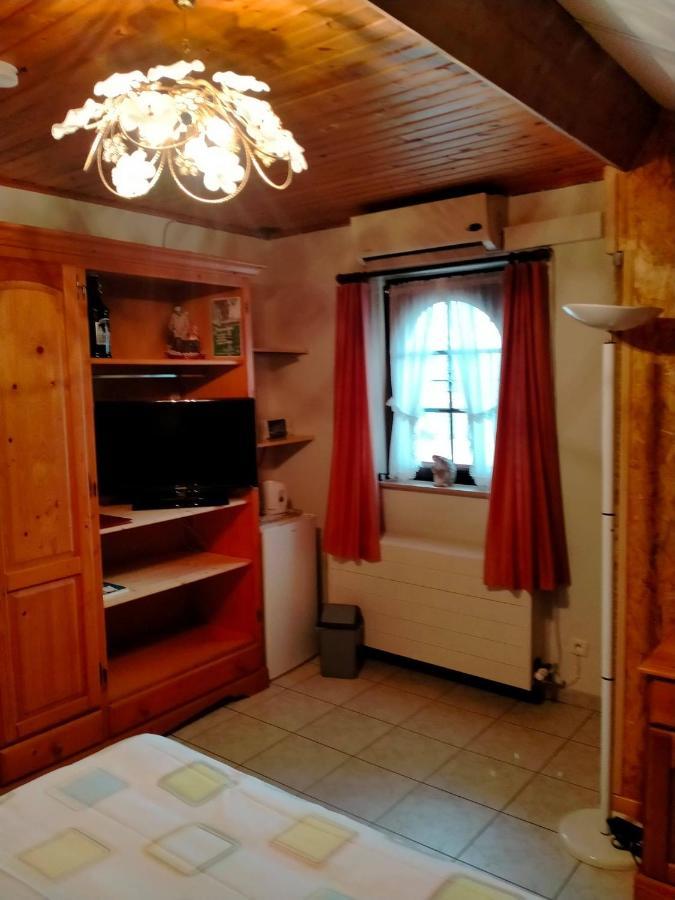 Gasthof Lederhose Diepenbeek Exteriör bild